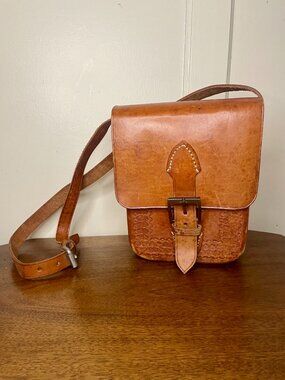 Share Vintage Brown Leather Hand Tooled Shoulder Bag BoHo Festival
